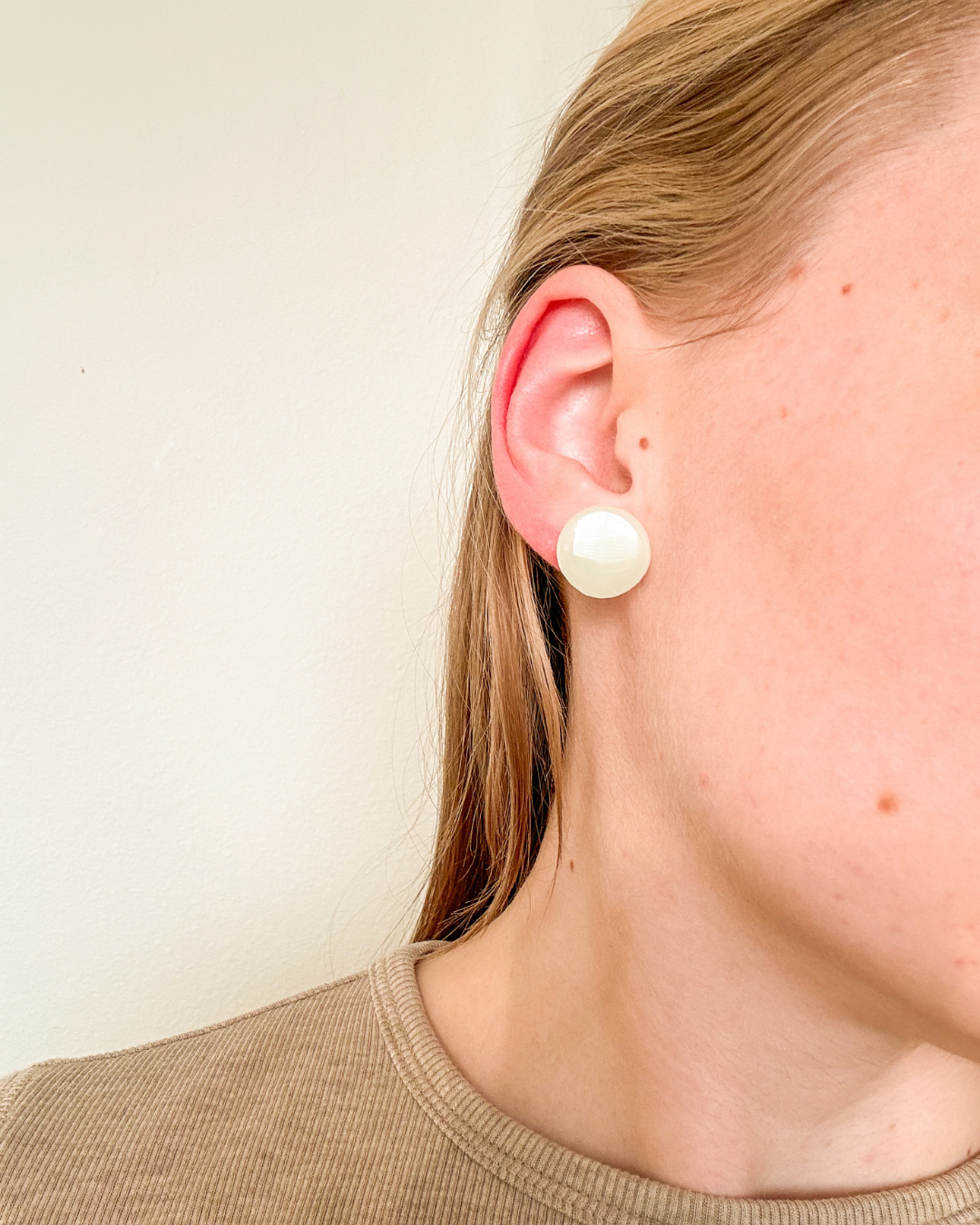 pastel circle studs